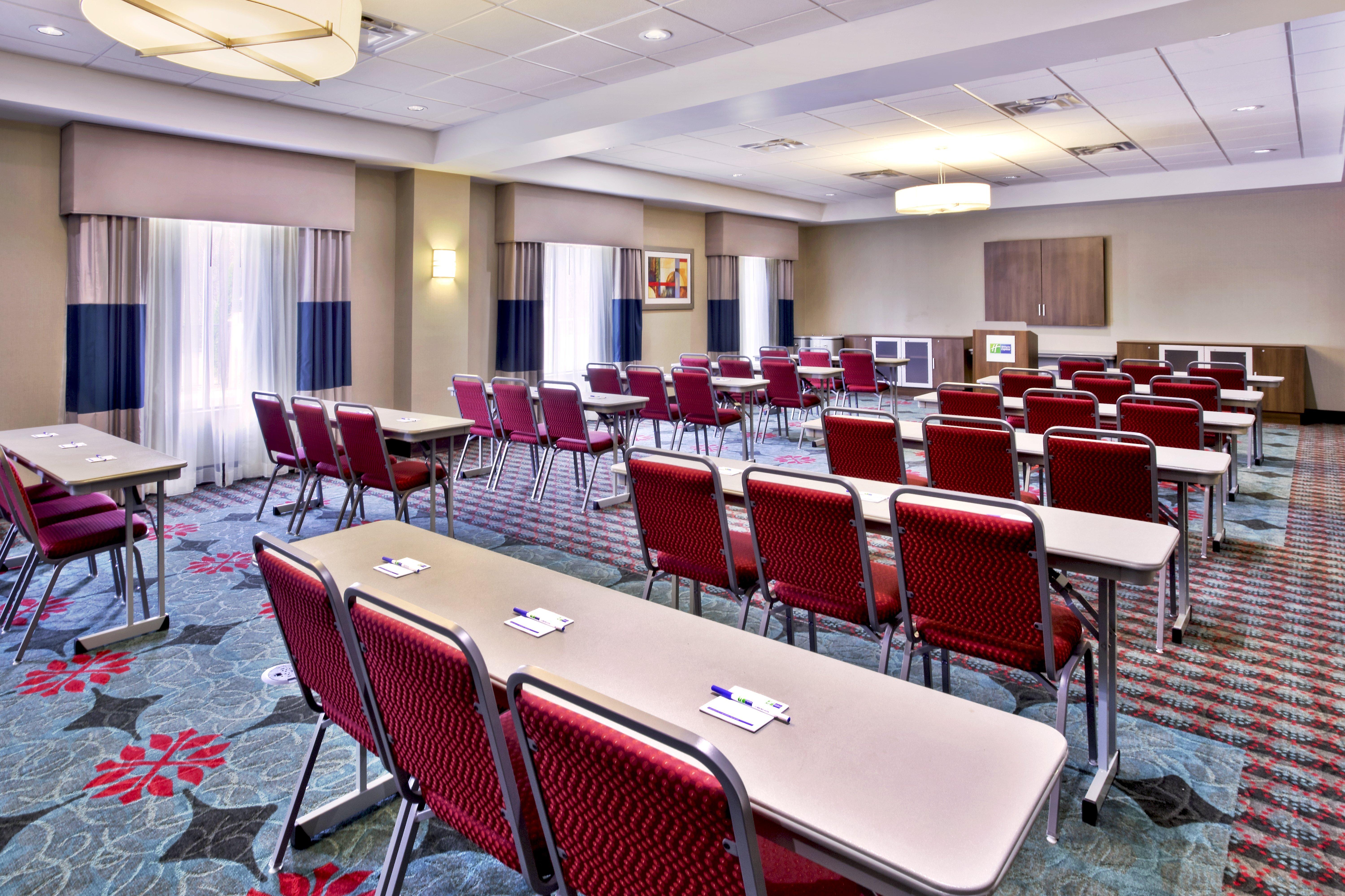 Holiday Inn Express & Suites Oak Ridge By Ihg Luaran gambar